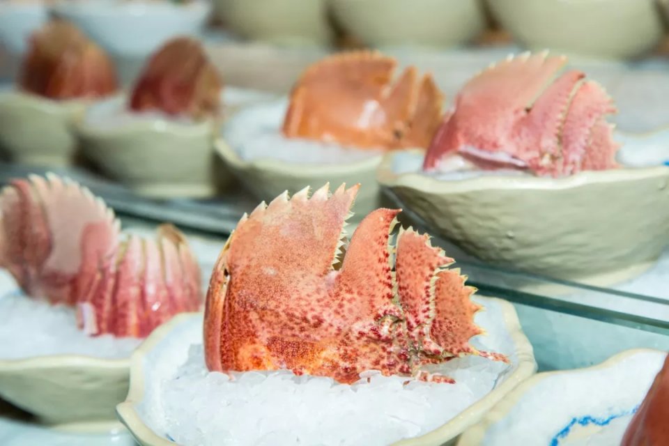 航母海鲜自助,陆家嘴自助帝王蟹