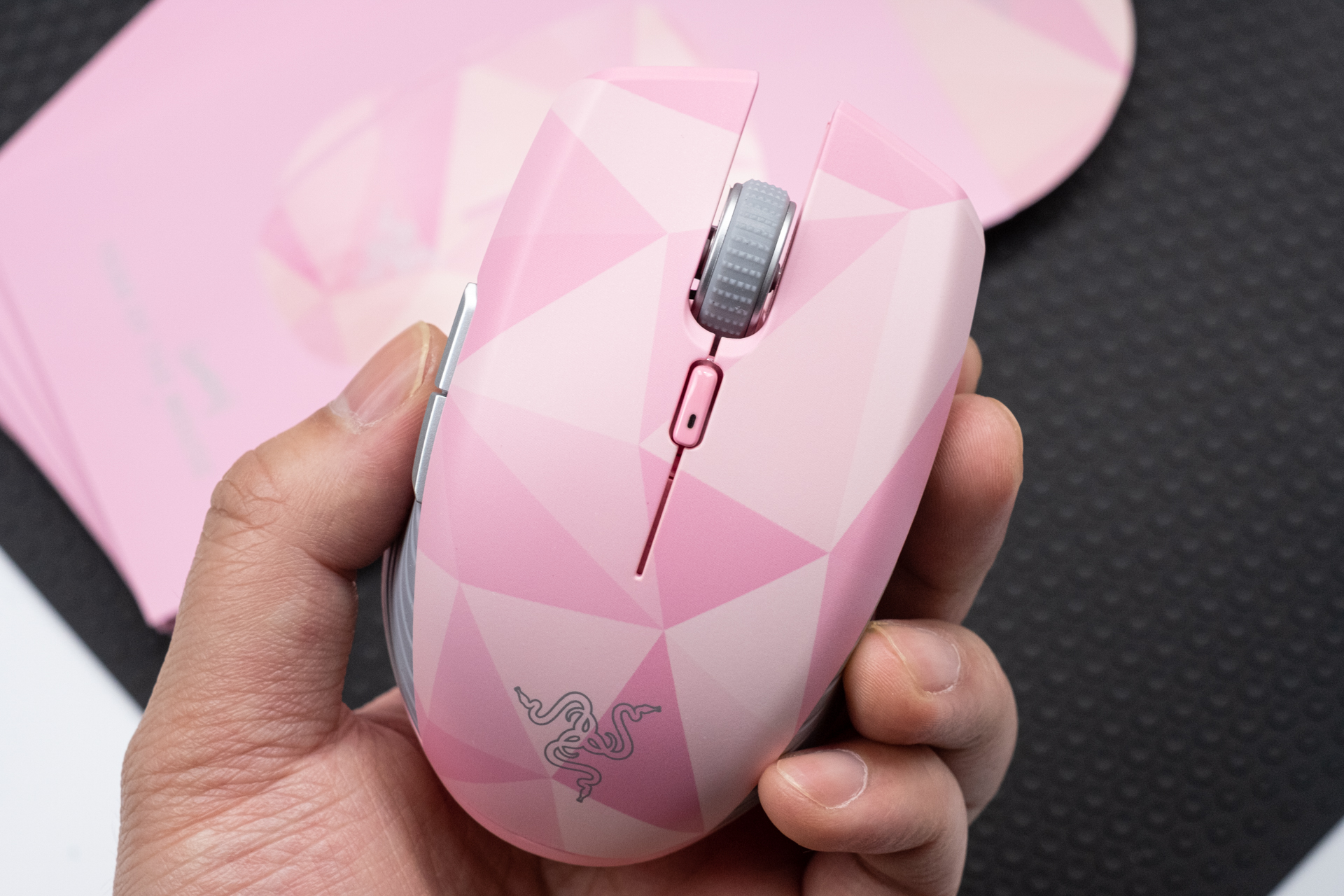 razer雷蛇刺鳞树蝰蓝牙无线双模,雷蛇razer标准版哪个颜色好看