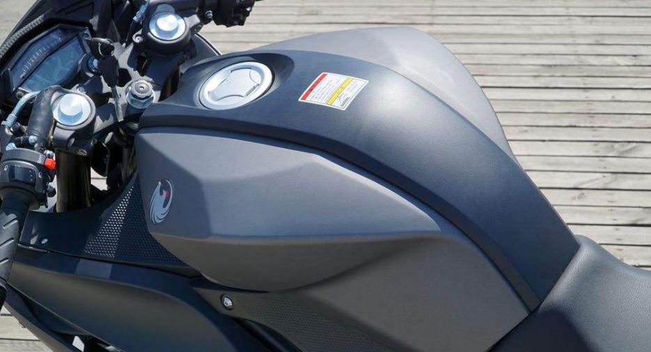 买不起车买雅马哈,买不起正版仿品