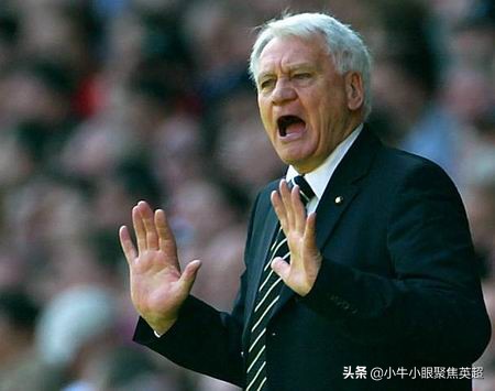 曼联老将卡里克挂靴加入穆帅麾下,卡里克执教曼联首秀