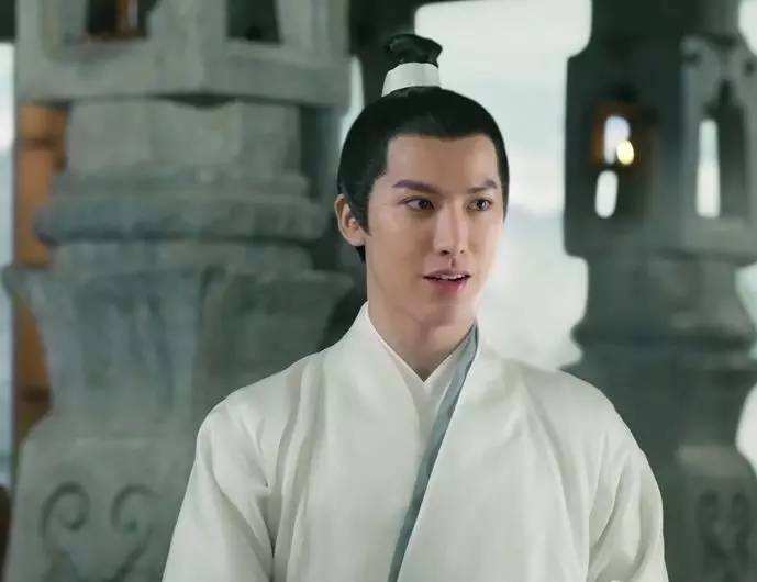 三生三世大师兄扮演者赖艺,三生三世演员都是杨幂旗下的