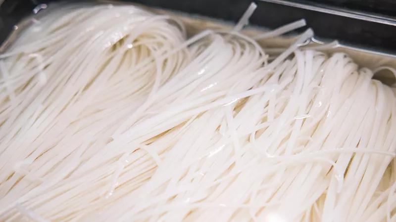 天河区最好吃的粉店,广州天河10元一份粥店在哪里