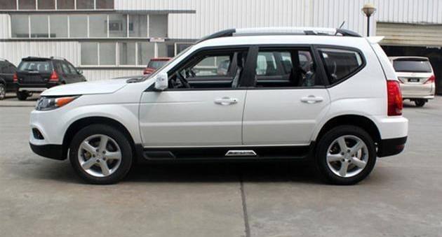 外形酷似奔驰的车叫什么,不见车标的奔驰