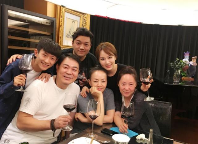 半路夫妻到底要不要再生小孩,重组家庭适合再要孩子吗