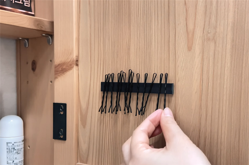 居家隔离门上贴磁条有用么,居家观察为啥要贴磁条