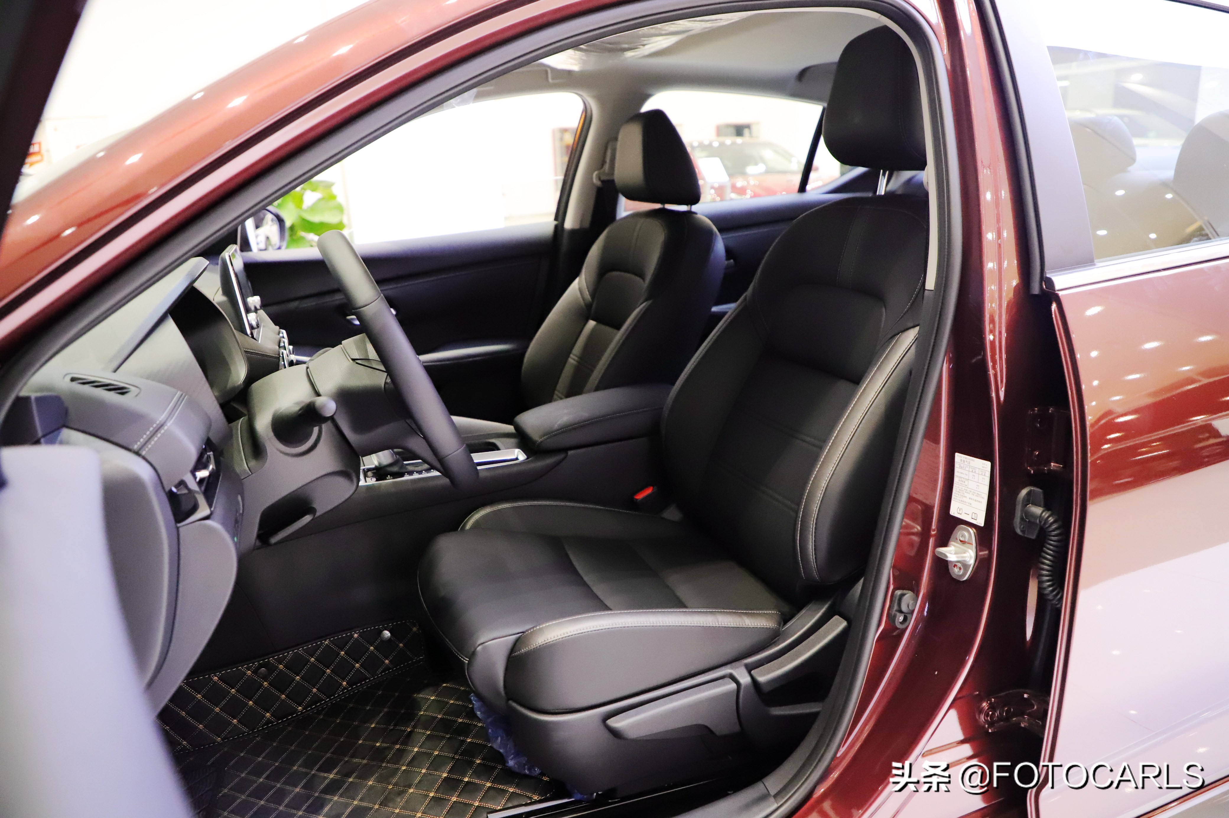 新一代日产轩逸全部车型及报价,日产轩逸1.6汽车图片