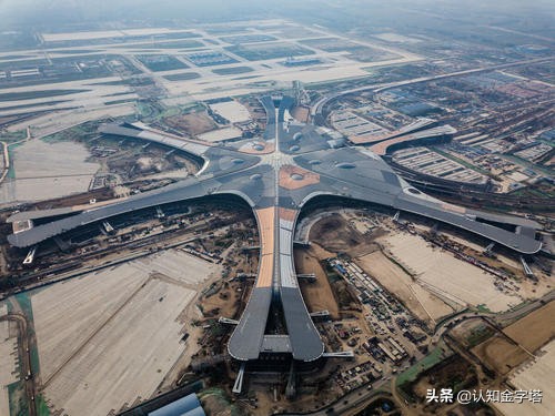 柏林危机最终导致哪个国家分裂,柏林危机导致哪个国家的分裂