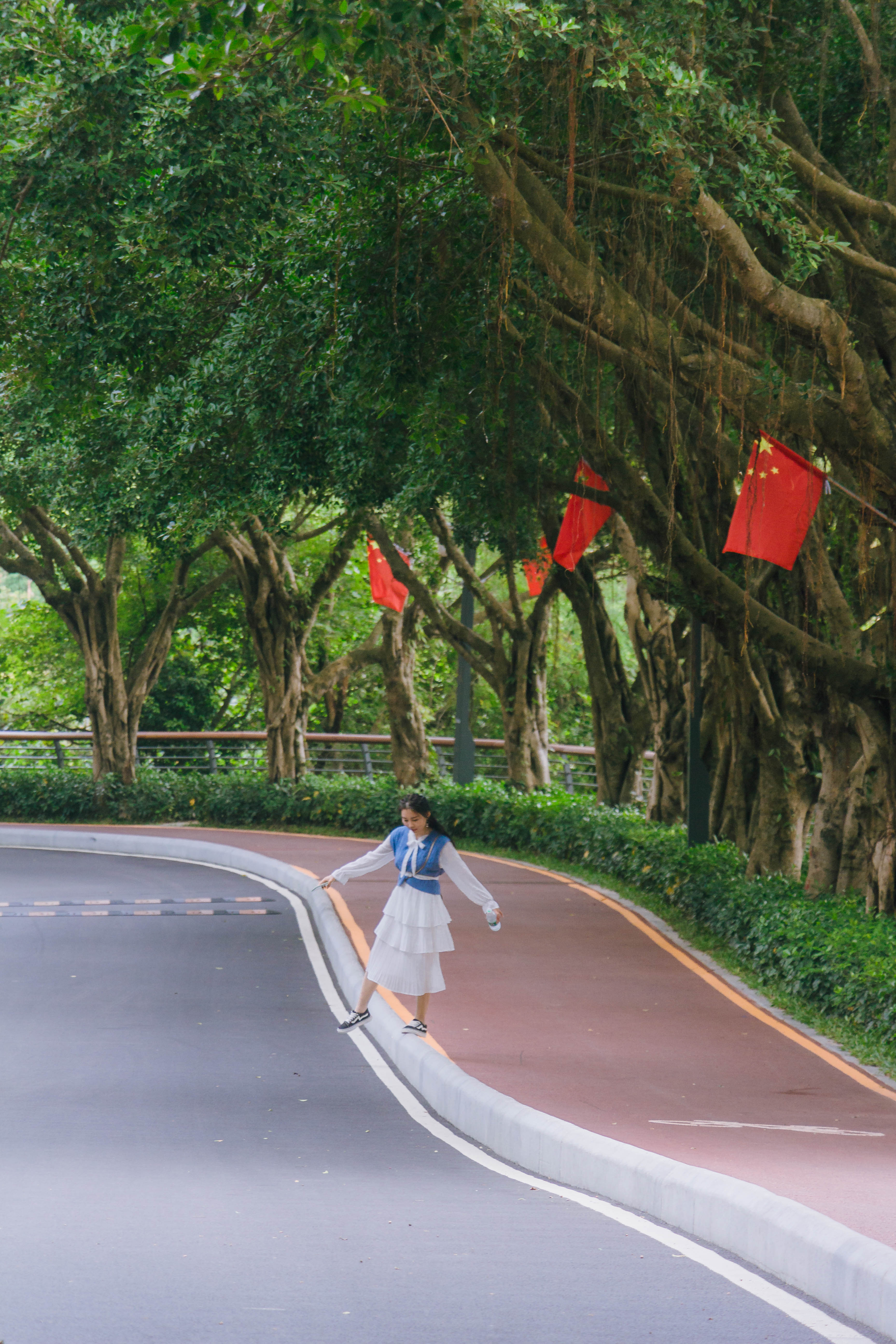 又发现深圳一个“绝美打卡地”!“淘金”绿道,人少免费