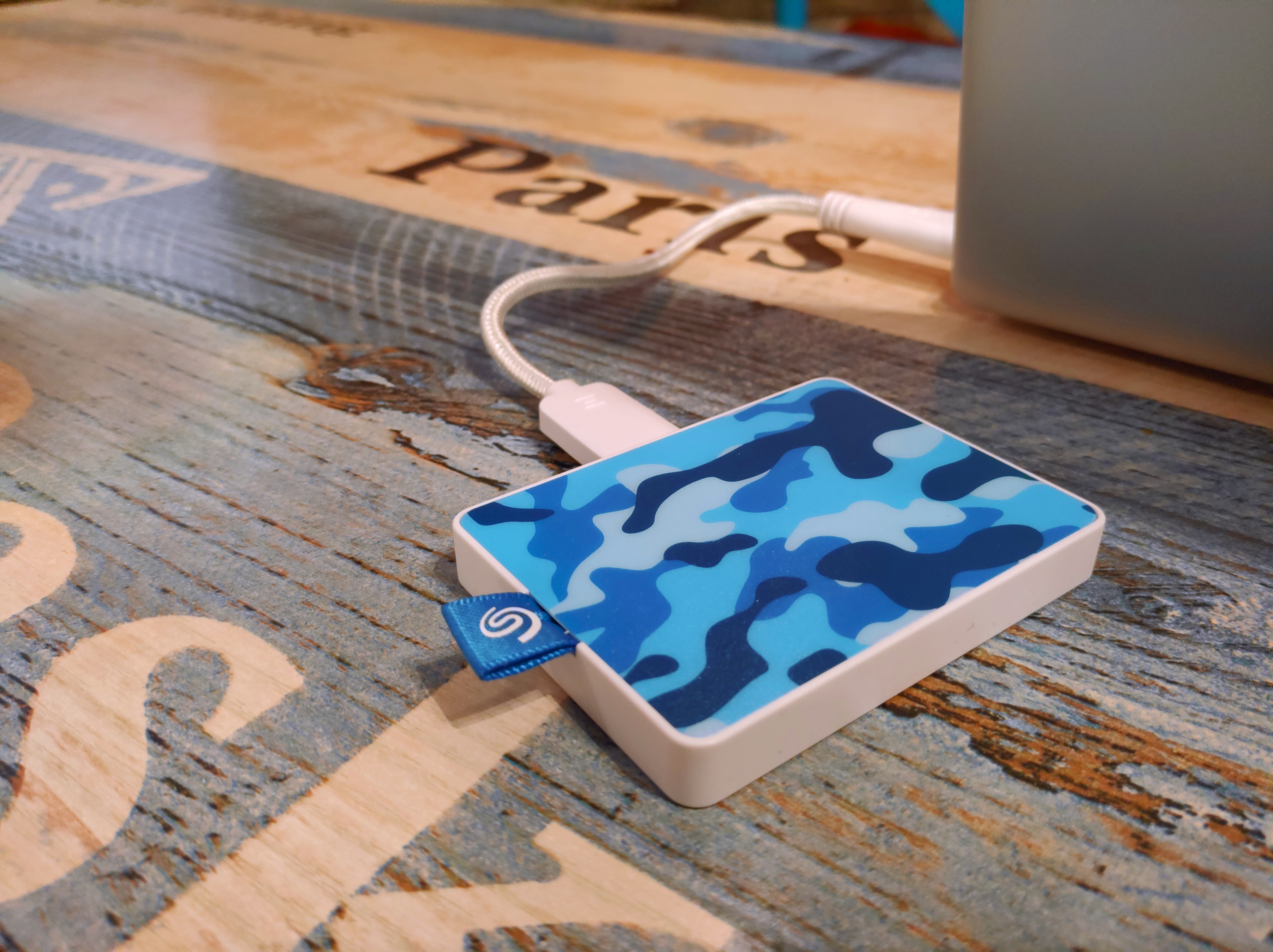 希捷移动硬盘系列介绍图片,希捷简系列移动硬盘评测