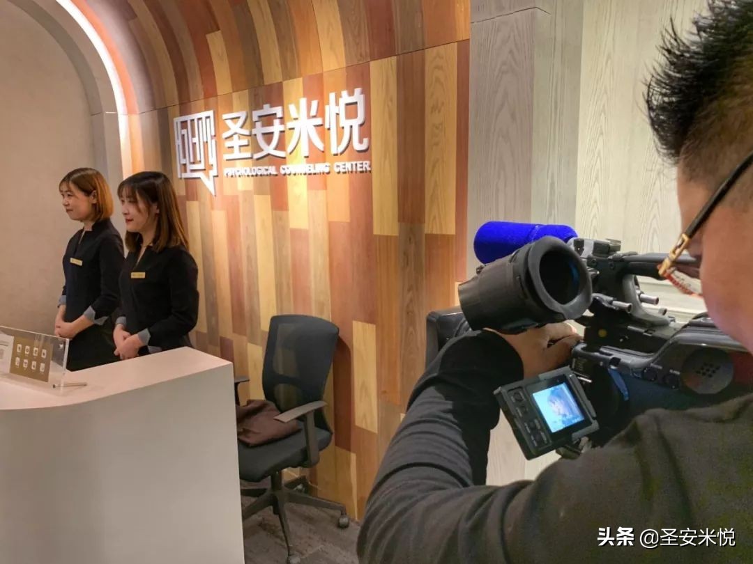 成年人的崩溃都在安静里,成年人的崩溃都是无声的大哭