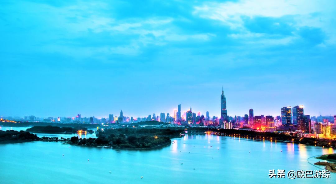 南京金陵城全景,南京金陵酒店新楼有多少米高