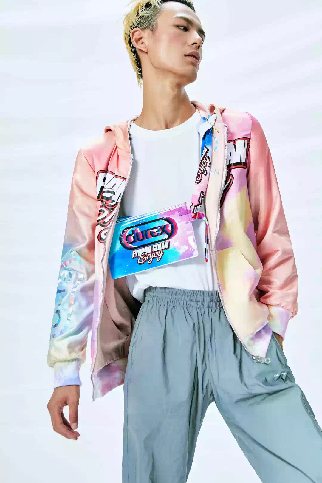 杜蕾斯居然开始卖衣服了？只是这衣服谁敢随便穿上街啊