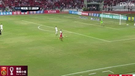 中国男足2-1泰国武磊贺炜,国足2-2战平新加坡武磊vs哈兰德