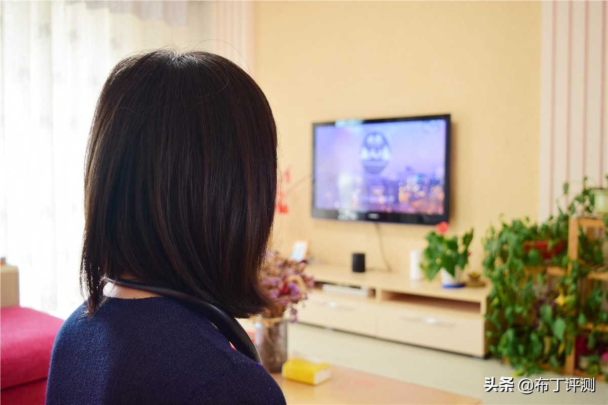 便携式蓝牙音箱带话筒,便携环绕音箱