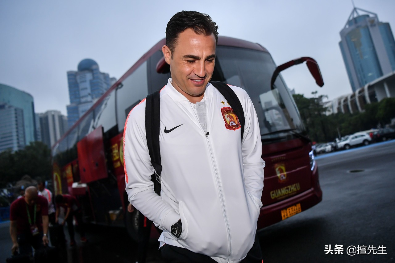 脱离职业足球轨道？京媒质疑恒大“文化班”操作真敲打或假妥协