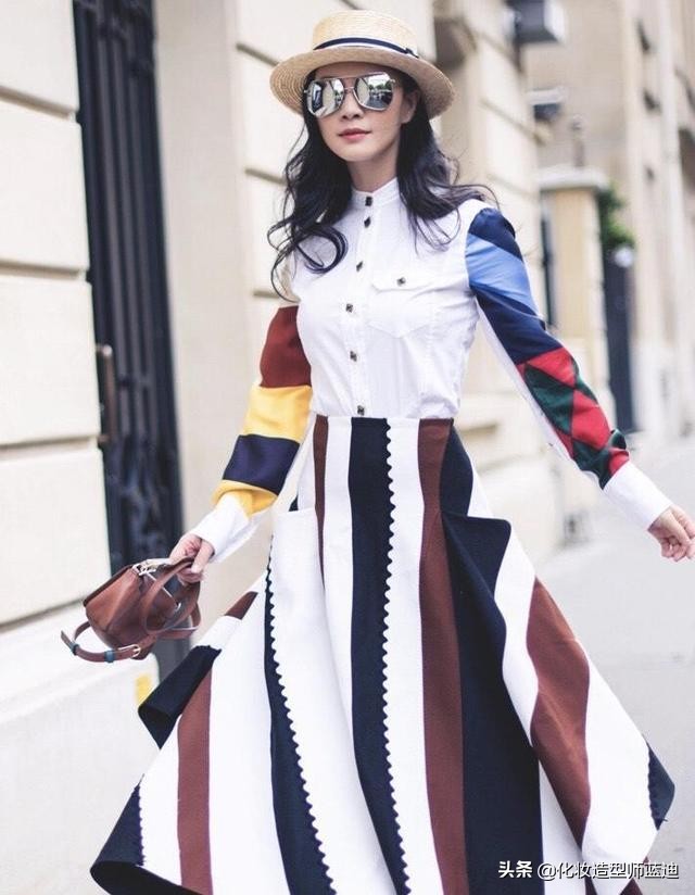 田海蓉穿薄纱连衣裙,田海蓉时尚感十足