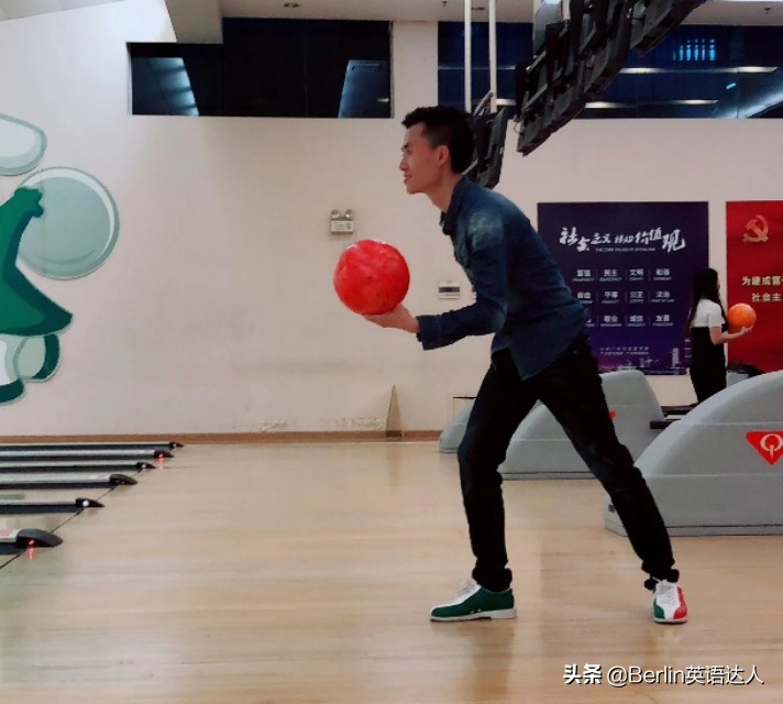 足球是a类还是b类,美国足球叫football还是soccer