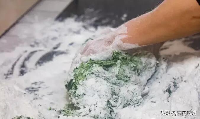 客家艾叶米果做法,客家艾草米果的做法