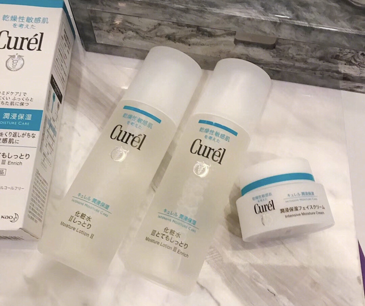 混合偏干秋冬补水保湿水乳推荐,特别保湿的水乳精华