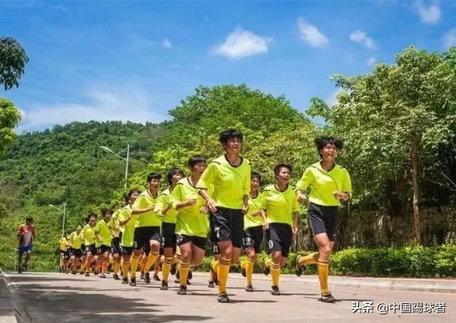 铿锵玫瑰英勇无畏,铿锵玫瑰无所畏惧