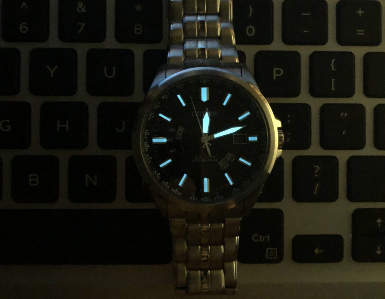 卡西欧和西铁城光能手表哪个好,光动能手表卡西欧好还是西铁城好