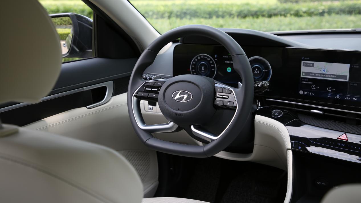 纯电车轿车推荐,最新北京现代名图试驾