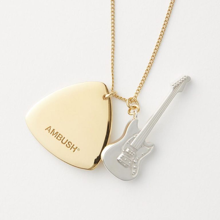 王一博西装复古风,王一博的心头肉