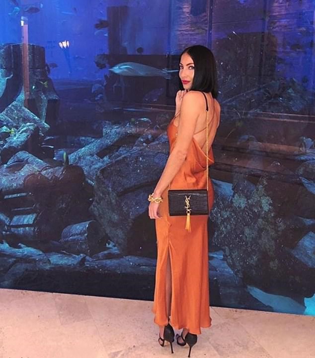 英国伦敦女士,英国女性高端购物