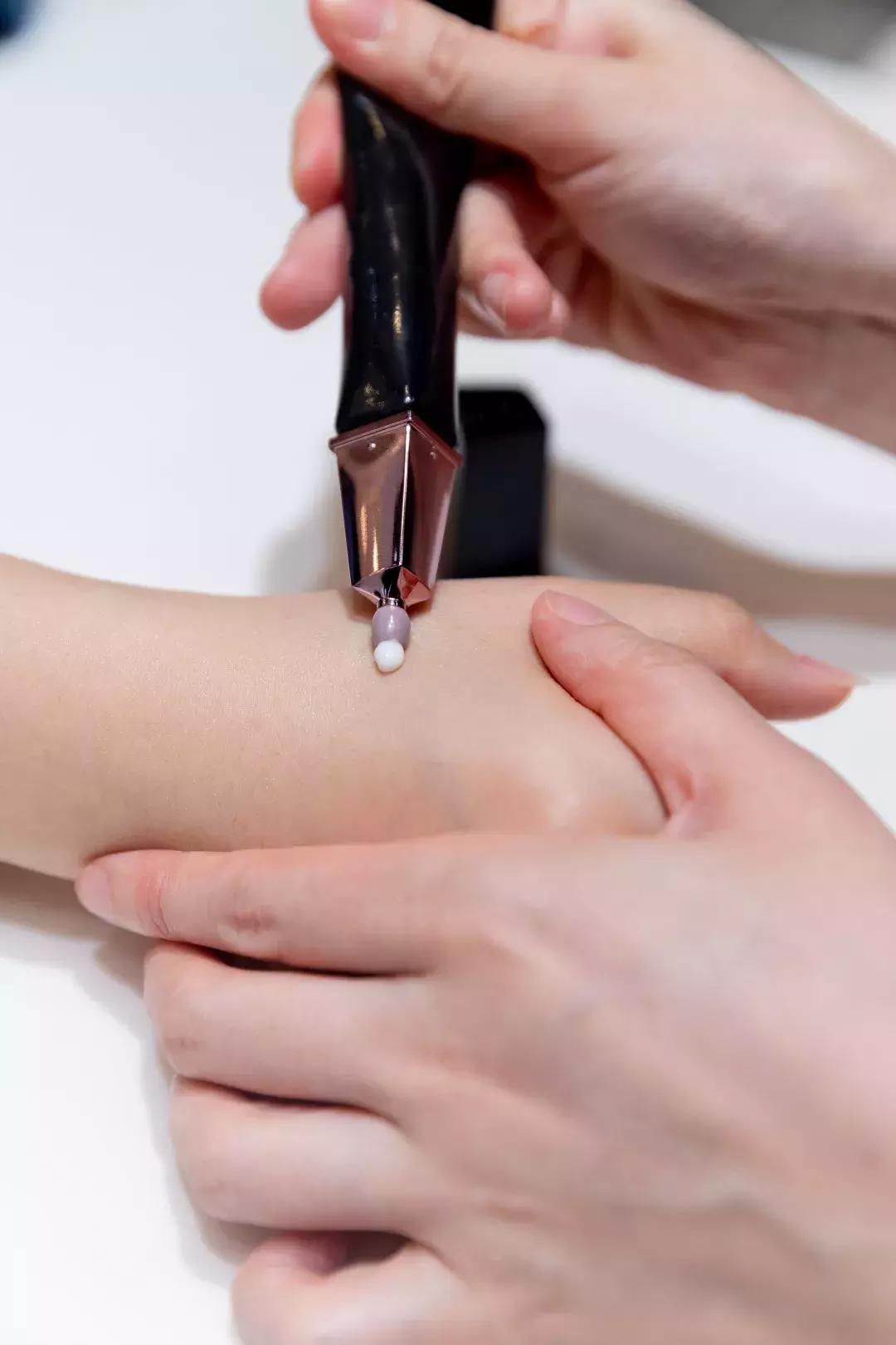 女孩们!我再也忍不住了,今天就把私藏的POLA产品整理给你们