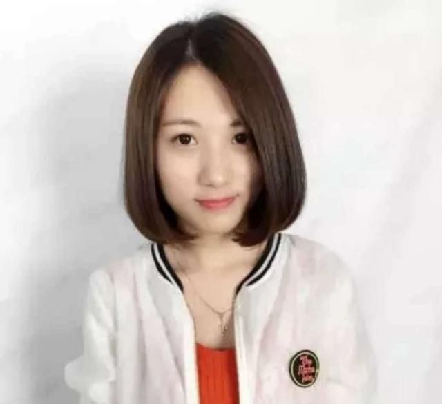 头发烫内扣能保持多久,做内扣发型时上面头发要软化吗