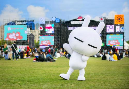 兔斯基动态QQ表情包,兔斯基摇晃表情包gif