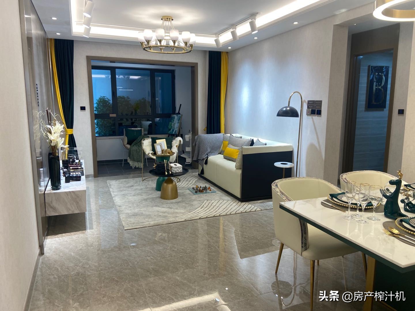 精装修跟毛坯自己装修哪个划算,精装修和毛坯房价钱一样选哪个