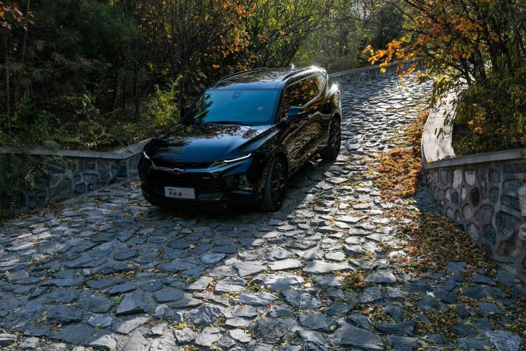 雪佛兰开拓者是中型还是中大型,7座雪佛兰开拓者rs多少钱