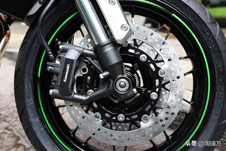 川崎2019款z900rs深度评测,川崎复古摩托车z900rs三厢