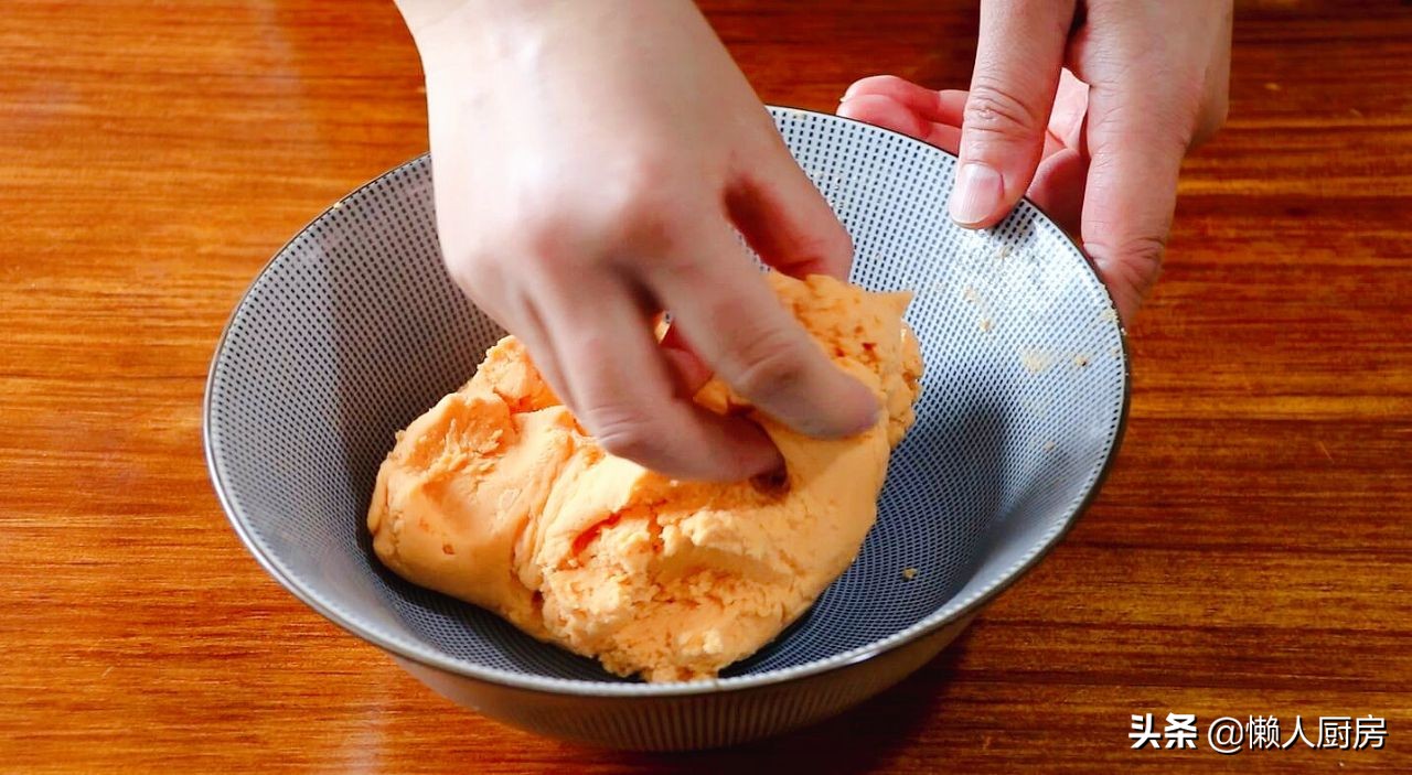 红薯丸子怎么和面好吃,红薯丸子油炸几分钟