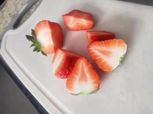 丹东99草莓直播,丹东99草莓罐头