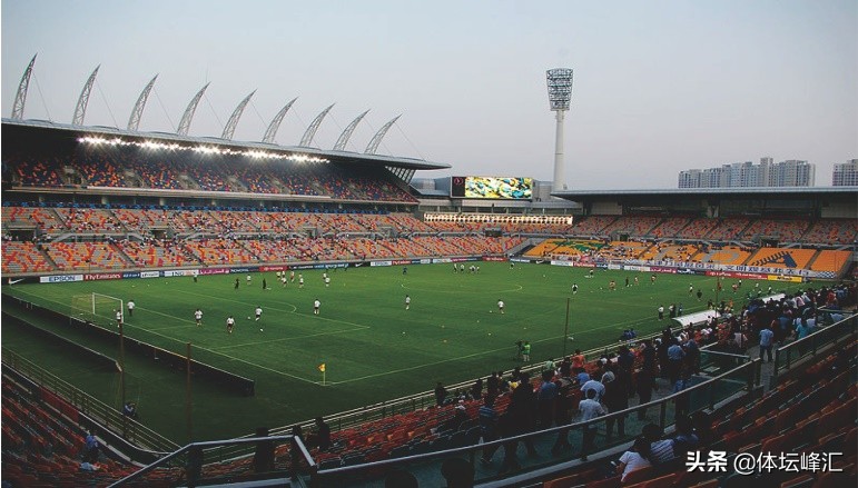 恒大莲花足球场还要继续修吗,恒大莲花球场近况