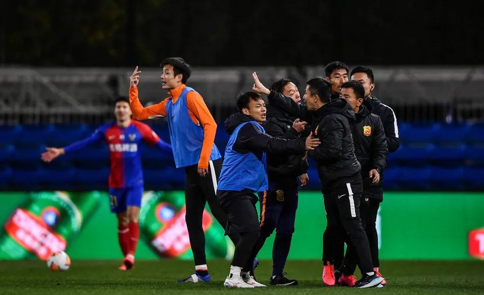 从黑马到冷门,从黑马到冠军