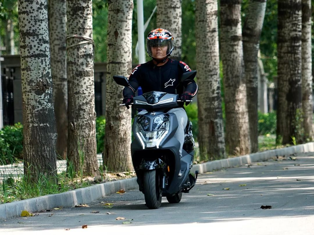 2021款三阳fnx150极速测试,三阳fnx150驾驶感受最新视频