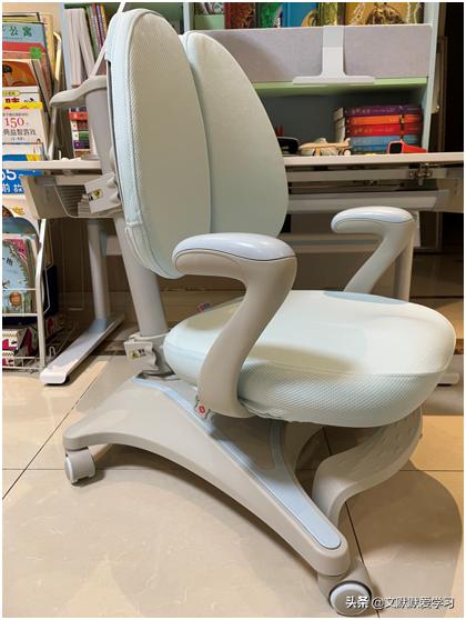 如何选儿童学习桌,孩视宝学习桌亲测