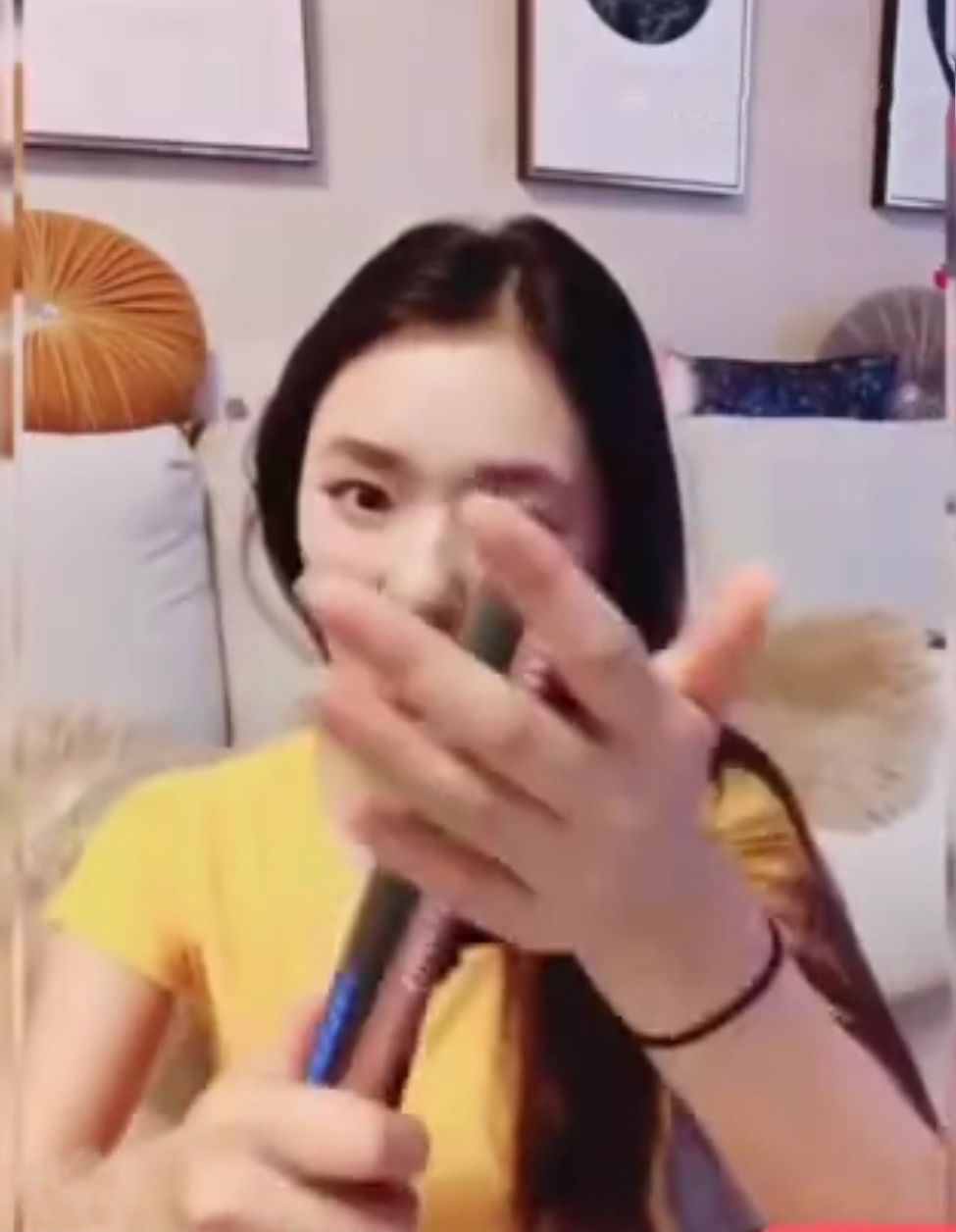 杨幂颜值下降,原来杨幂的颜值也需要发型来支撑