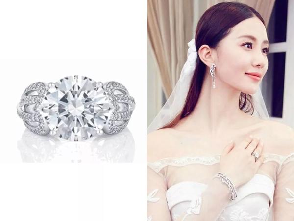 何猷君送的10克拉钻戒多少钱,何猷君求婚钻戒多少钱