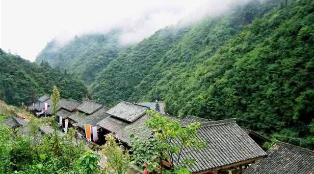 浙江有哪些有瀑布的旅游景点,浙江旅游景点推荐瀑布