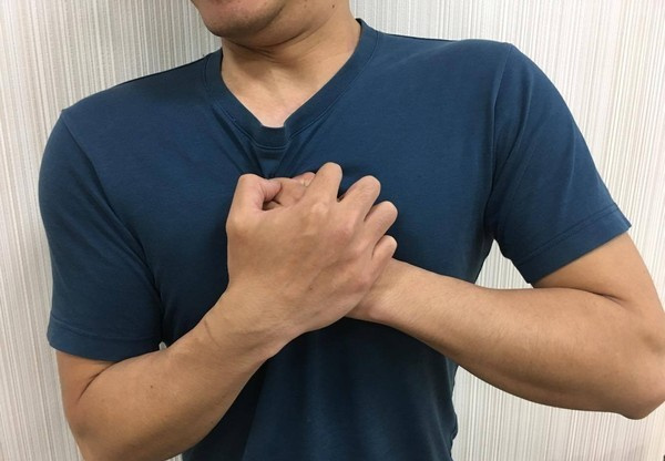 支气管肺炎喘是什么原因,呼吸有点喘不上气是怎么回事