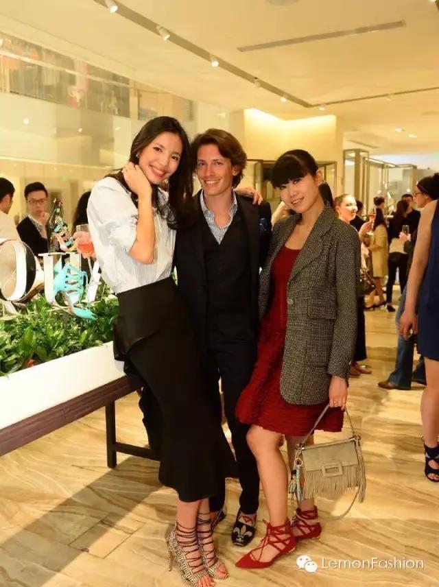 比女人更懂女人,比女人更懂女人的穿搭