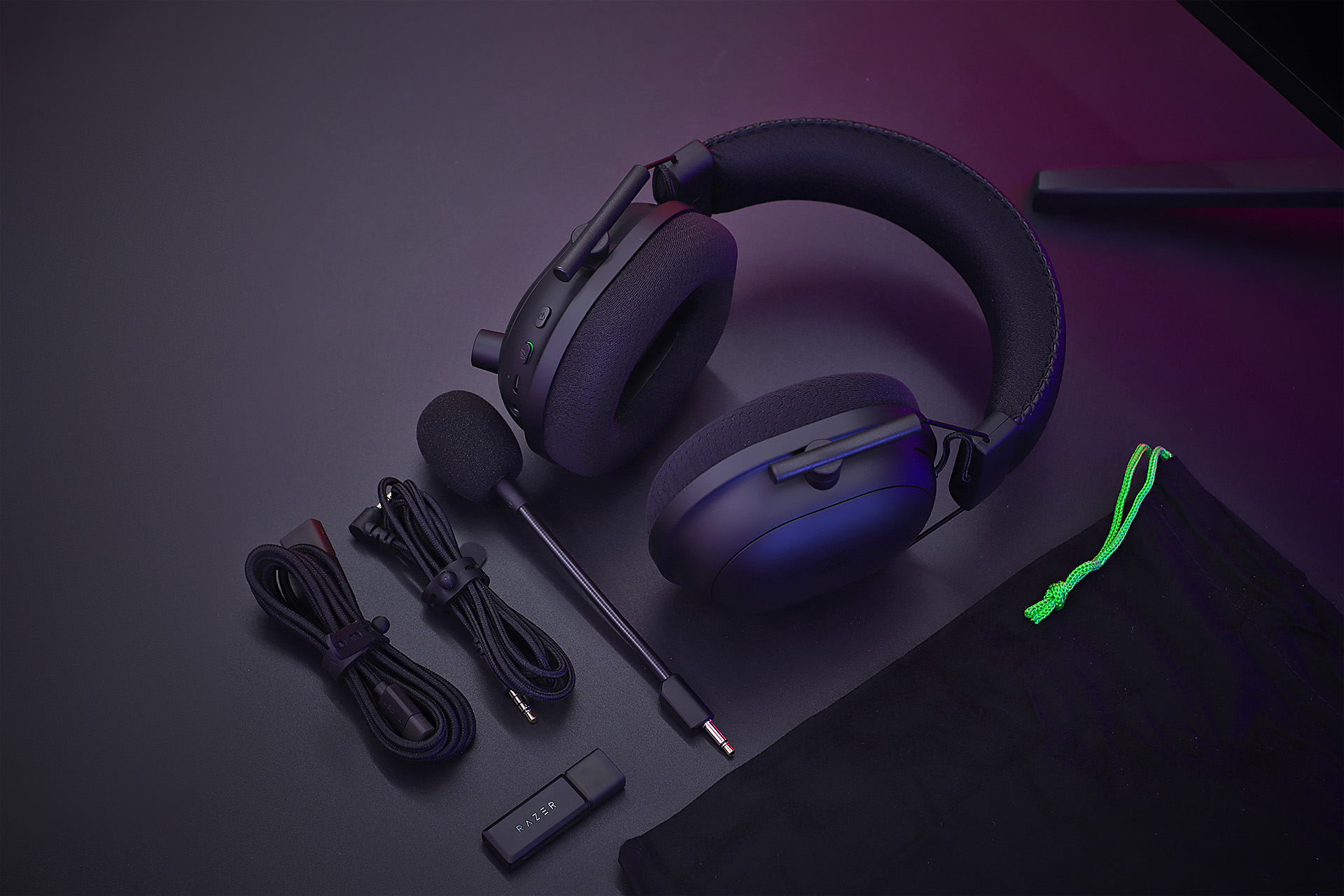 雷蛇无线入耳式游戏耳机电脑体验,雷蛇电竞耳机推荐头戴式蓝牙耳机