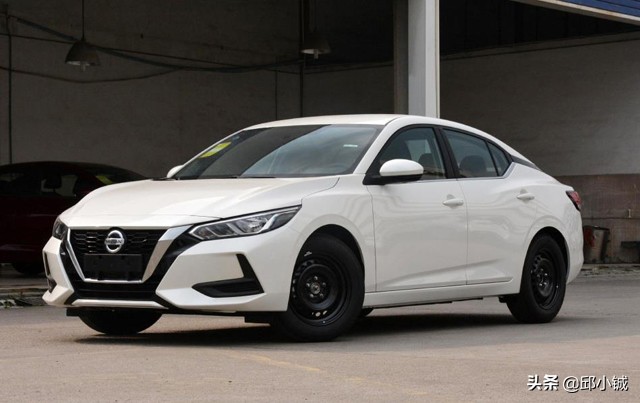 买丰田卡罗拉还是买日产轩逸,轩逸混动卡罗拉双擎跑网约车