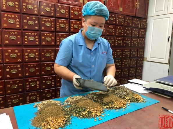 国医抗疫香囊,中医防疫香囊自制