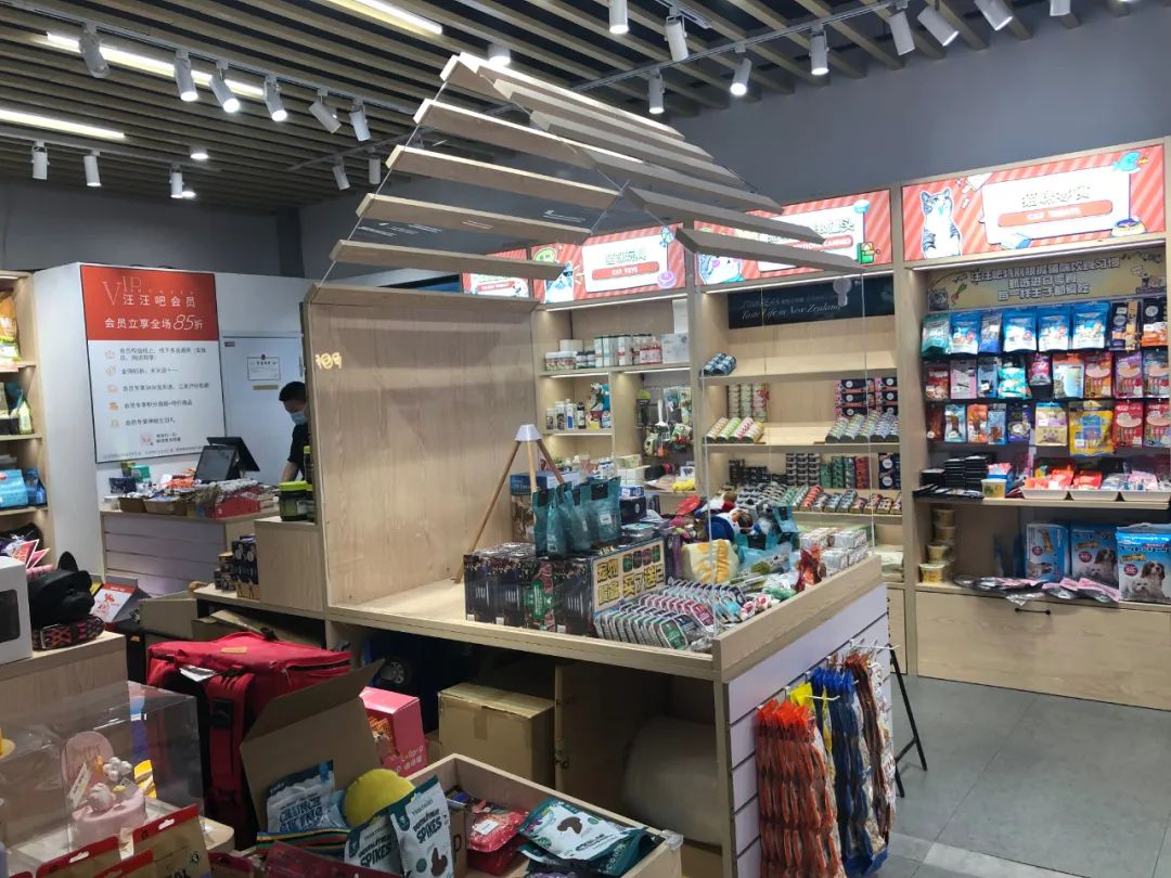 靠十平米小店铺月挣10万,10平米店做什么可以月入过万