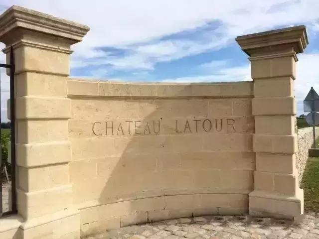 木桐玛歌拉图柏图斯康帝红酒,拉菲拉图玛歌木桐哪个性价比高